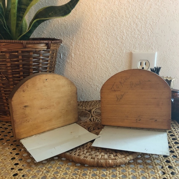 Vintage Handmade Metal/Tin & Wooden Cooper Indian Head Bookend Pair - Picture 7 of 7